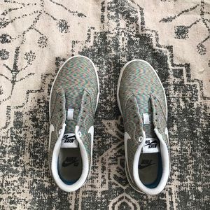 Nike SB shoes (no laces)